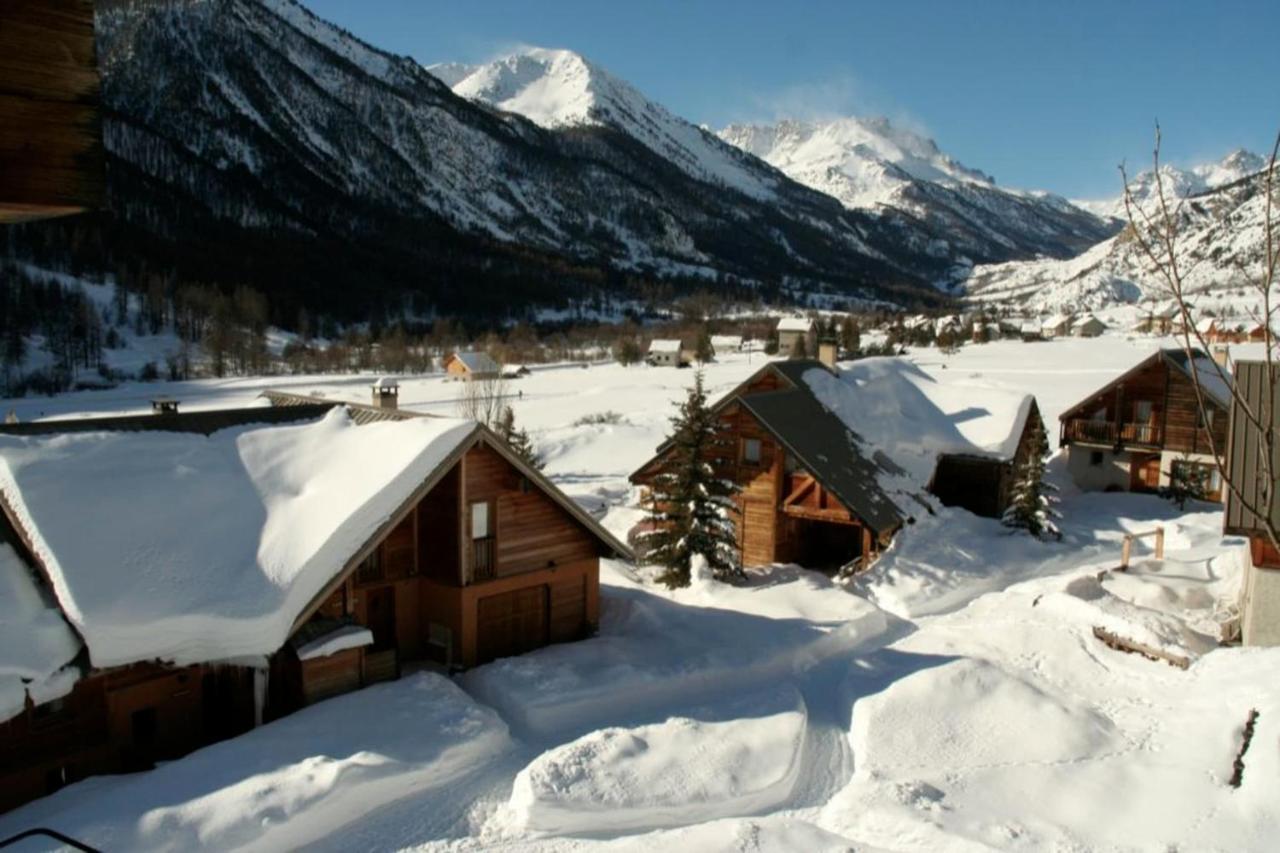 Le Gouroun Hameau Des Chazals Nevache Hautes Alpes Exterior foto